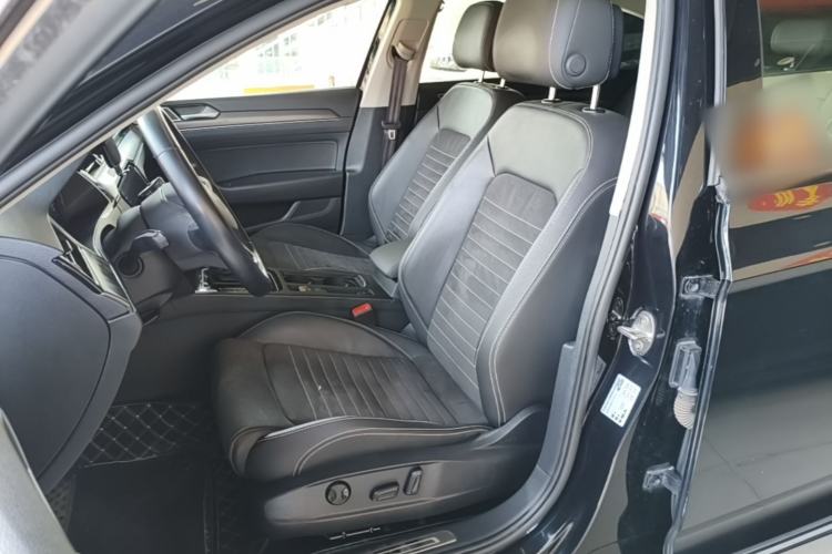 Used Volkswagen Magotan 2020 330TSI DSG Leading Model Left Front Seat