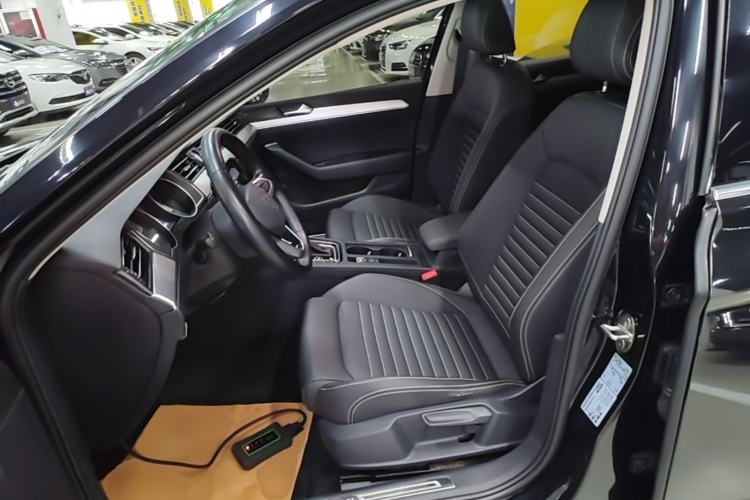 Used Volkswagen Magotan 2020 280TSI DSG Comfort Edition Left Front Seat