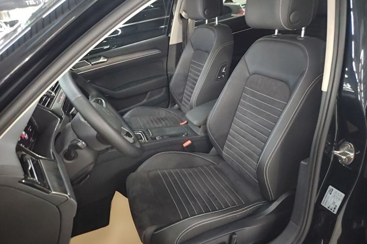 Used Volkswagen Magotan 2020 330TSI DSG Luxury Edition Left Front Seat