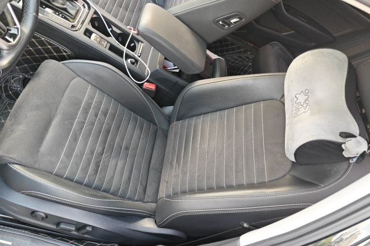Used Volkswagen Magotan 2020 330TSI DSG Leading Model Left Front Seat