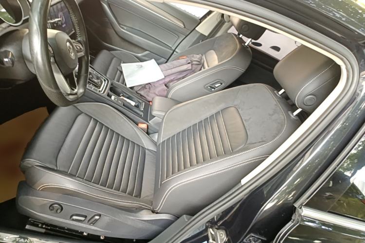 Used Volkswagen Magotan 2020 330TSI DSG Leading Model Left Front Seat