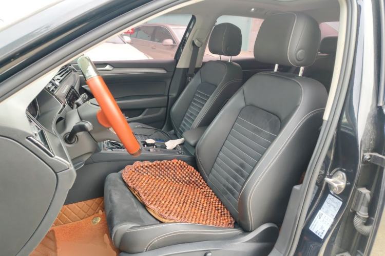 Used Volkswagen Magotan 2020 330TSI DSG Luxury Edition Left Front Seat