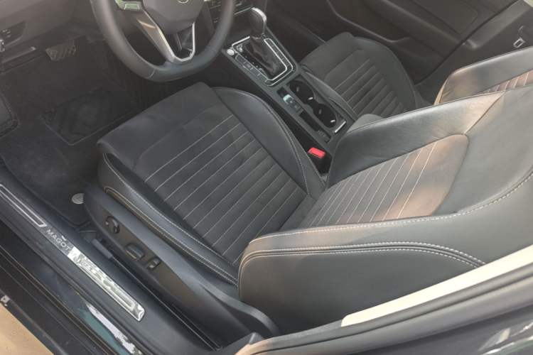 Used Volkswagen Magotan 2020 330TSI DSG Luxury Edition Left Front Seat
