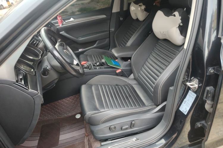 Used Volkswagen Magotan 2020 330TSI DSG Leading Model Left Front Seat