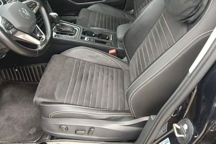 Used Volkswagen Magotan 2020 330TSI DSG Luxury Edition Left Front Seat