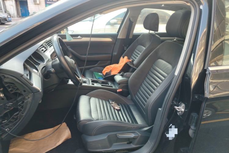 Used Volkswagen Magotan 2020 280TSI DSG Comfort Edition Left Front Seat