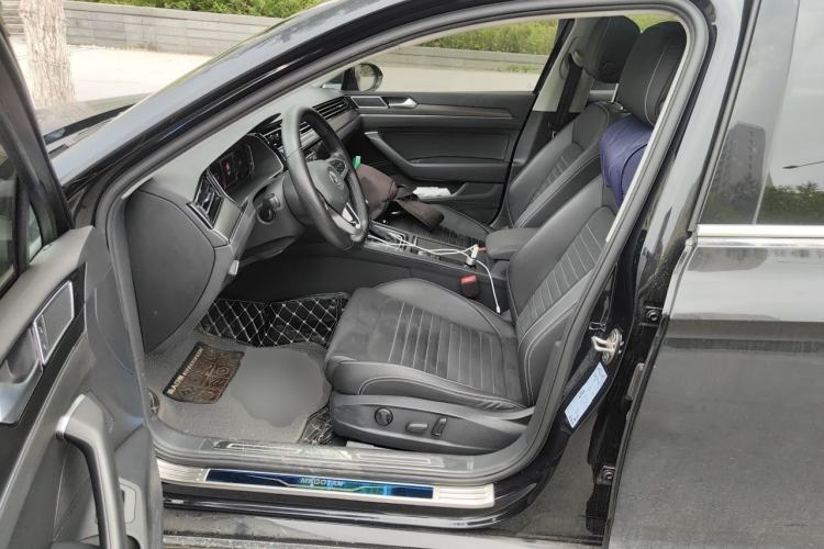 Used Volkswagen Magotan 2020 330TSI DSG Luxury Edition Left Front Seat