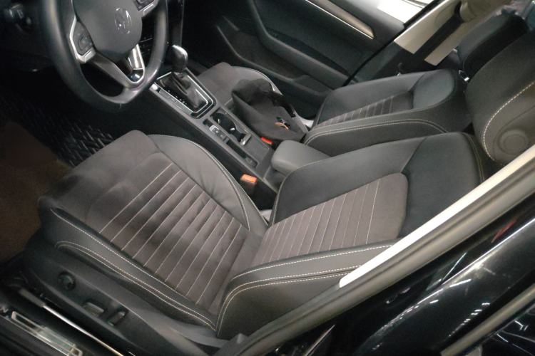 Used Volkswagen Magotan 2020 330TSI DSG Luxury Edition Left Front Seat