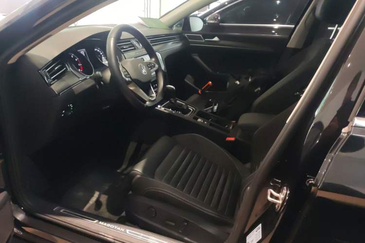 Used Volkswagen Magotan 2020 330TSI DSG Leading Model Left Front Seat