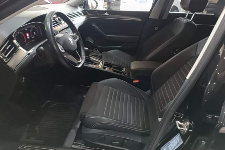 Used Volkswagen Magotan 2020 330TSI DSG Luxury Edition Left Front Seat