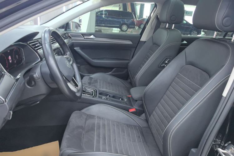Used Volkswagen Magotan 2020 330TSI DSG Luxury Edition Left Front Seat