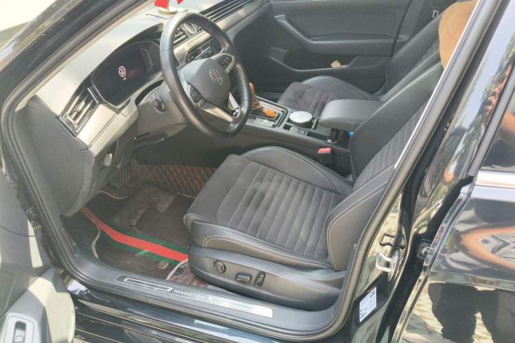 Used Volkswagen Magotan 2020 330TSI DSG Luxury Edition Left Front Seat