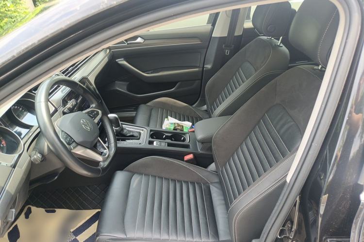 Used Volkswagen Magotan 2020 330TSI DSG Leading Model Left Front Seat