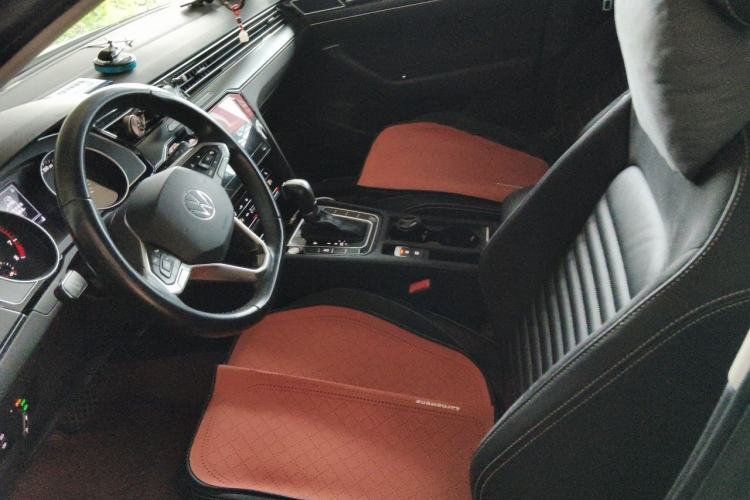 Used Volkswagen Magotan 2020 330TSI DSG Leading Model Left Front Seat