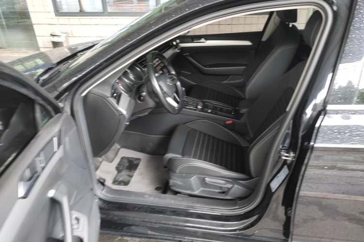 Used Volkswagen Magotan 2020 280TSI DSG Comfort Edition Left Front Seat