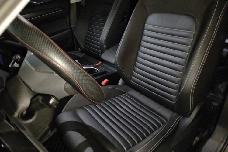 Used Volkswagen Magotan 2020 330TSI DSG Leading Model Left Front Seat