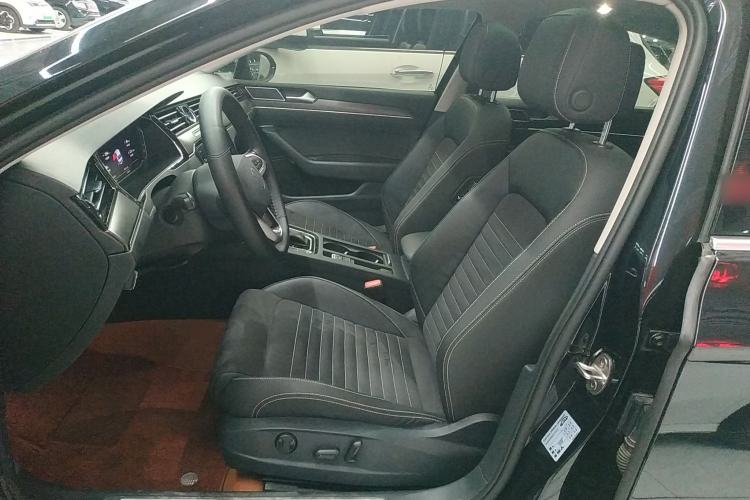 Used Volkswagen Magotan 2020 330TSI DSG Luxury Edition Left Front Seat