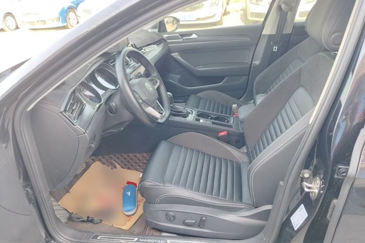 Used Volkswagen Magotan 2020 330TSI DSG Leading Model Left Front Seat