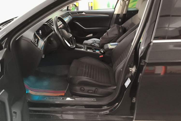 Used Volkswagen Magotan 2020 330TSI DSG Luxury Edition Left Front Seat