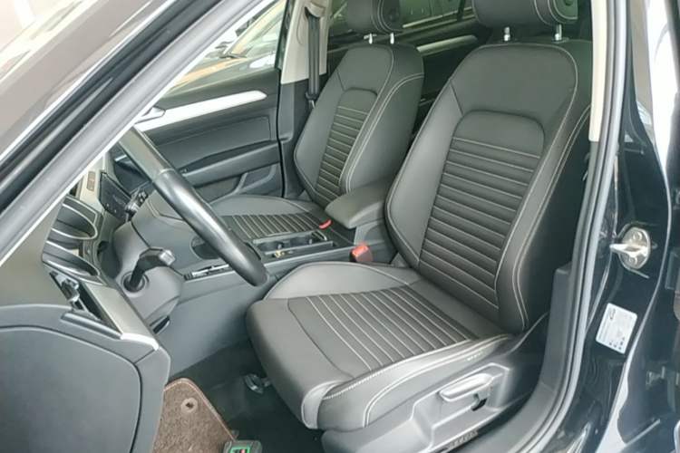 Used Volkswagen Magotan 2020 280TSI DSG Comfort Edition Left Front Seat