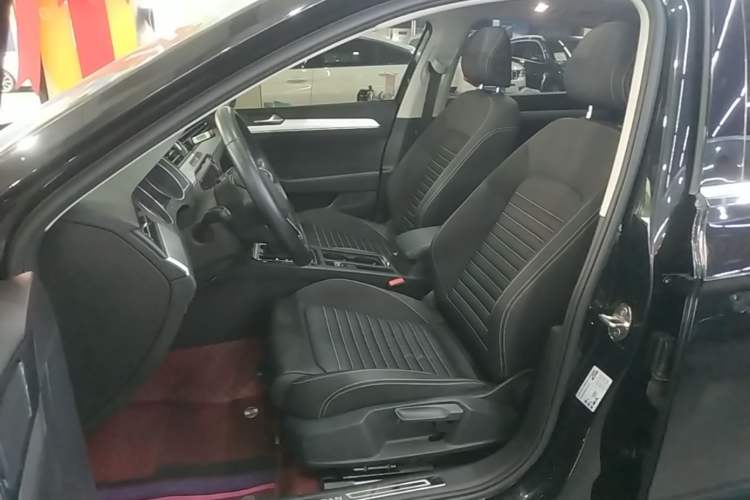 Used Volkswagen Magotan 2020 280TSI DSG Comfort Edition Left Front Seat