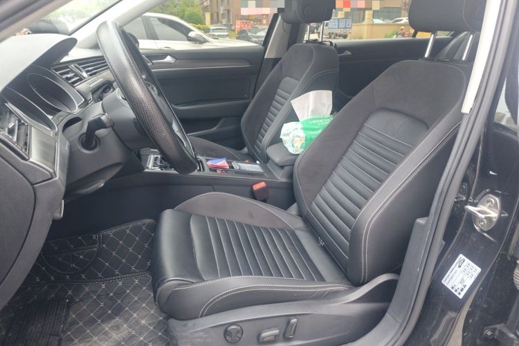 Used Volkswagen Magotan 2020 330TSI DSG Leading Model Left Front Seat