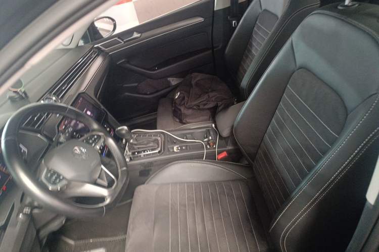 Used Volkswagen Magotan 2020 330TSI DSG Luxury Edition Left Front Seat