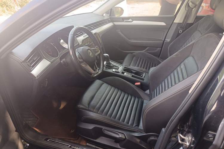 Used Volkswagen Magotan 2020 280TSI DSG Comfort Edition Left Front Seat