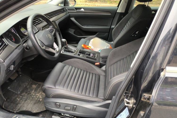 Used Volkswagen Magotan 2020 330TSI DSG Leading Model Left Front Seat