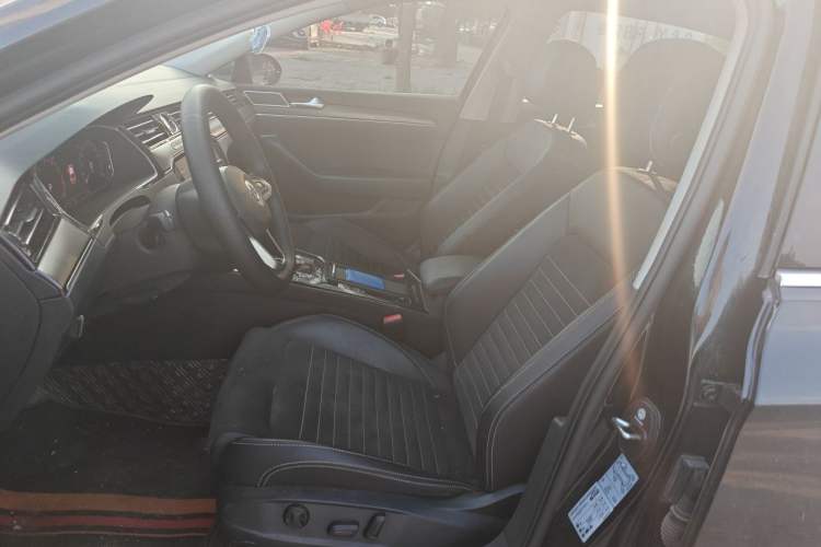 Used Volkswagen Magotan 2020 330TSI DSG Luxury Edition Left Front Seat