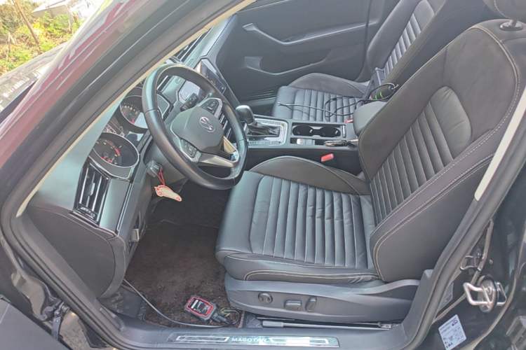 Used Volkswagen Magotan 2020 330TSI DSG Leading Model Left Front Seat