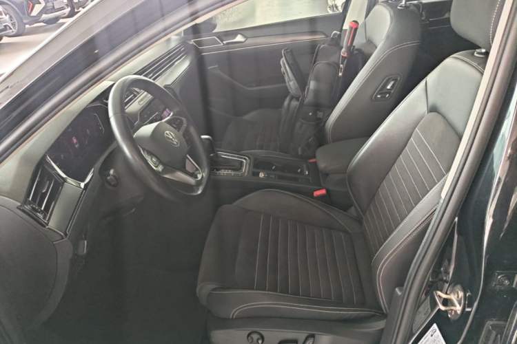 Used Volkswagen Magotan 2020 330TSI DSG Luxury Edition Left Front Seat
