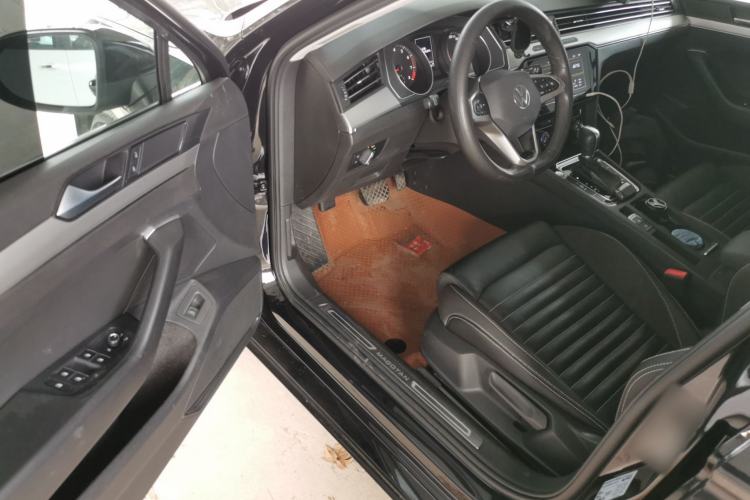 Used Volkswagen Magotan 2020 280TSI DSG Comfort Edition Left Front Seat