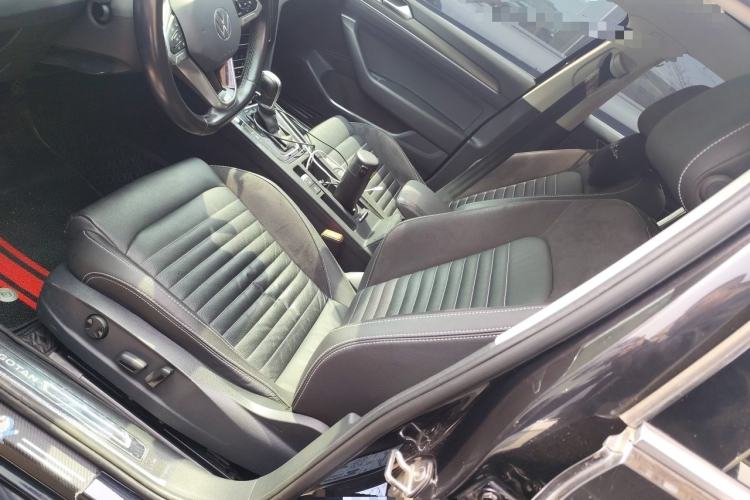 Used Volkswagen Magotan 2020 330TSI DSG Leading Model Left Front Seat