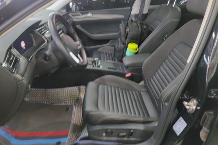 Used Volkswagen Magotan 2020 330TSI DSG Leading Model Left Front Seat