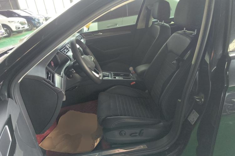 Used Volkswagen Magotan 2020 330TSI DSG Luxury Edition Left Front Seat