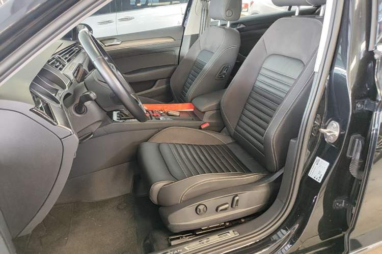 Used Volkswagen Magotan 2020 330TSI DSG Leading Model Left Front Seat