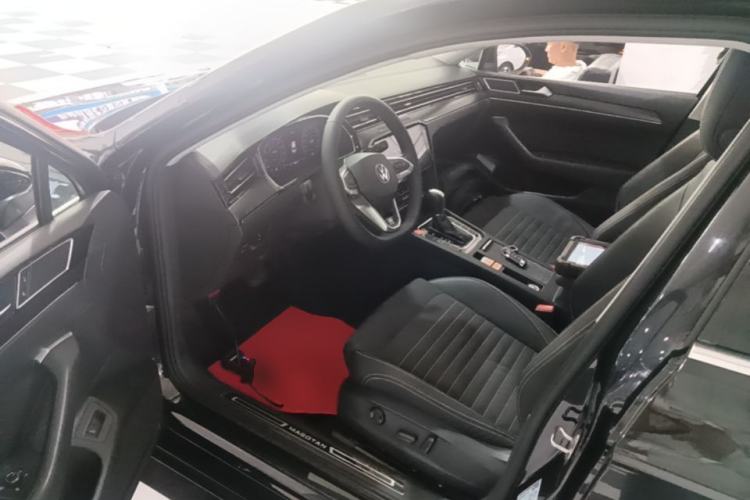 Used Volkswagen Magotan 2020 330TSI DSG Luxury Edition Left Front Seat