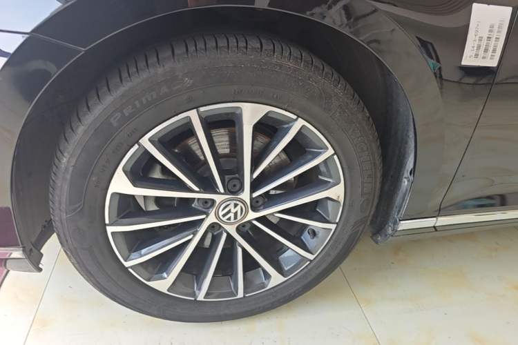 Used Volkswagen Magotan 2020 330TSI DSG Luxury Edition Left Front Wheel Hub