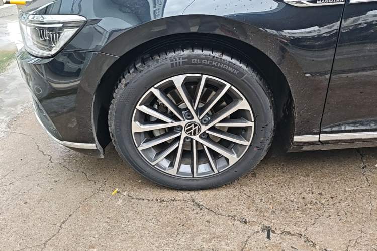 Used Volkswagen Magotan 2020 330TSI DSG Luxury Edition Left Front Wheel Hub
