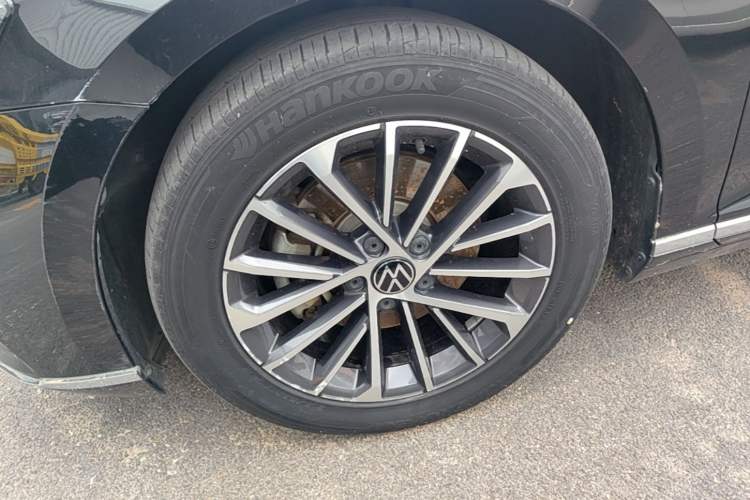 Used Volkswagen Magotan 2020 330TSI DSG Luxury Edition Left Front Wheel Hub