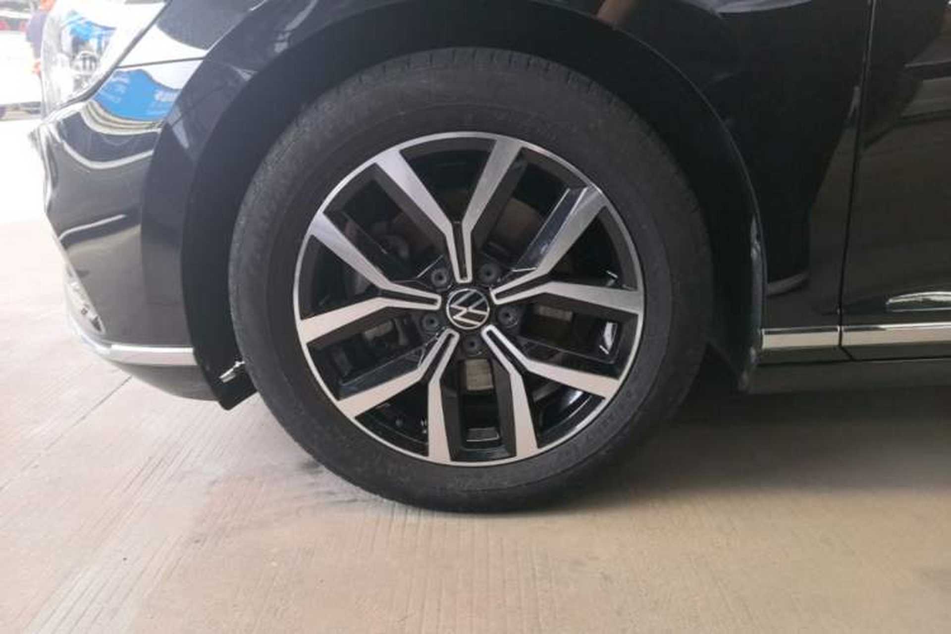 Used Volkswagen Magotan 2020 330TSI DSG Leading Model Left Front Wheel Hub