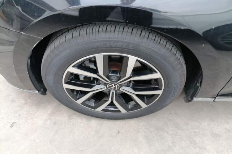 Used Volkswagen Magotan 2020 330TSI DSG Leading Model Left Front Wheel Hub