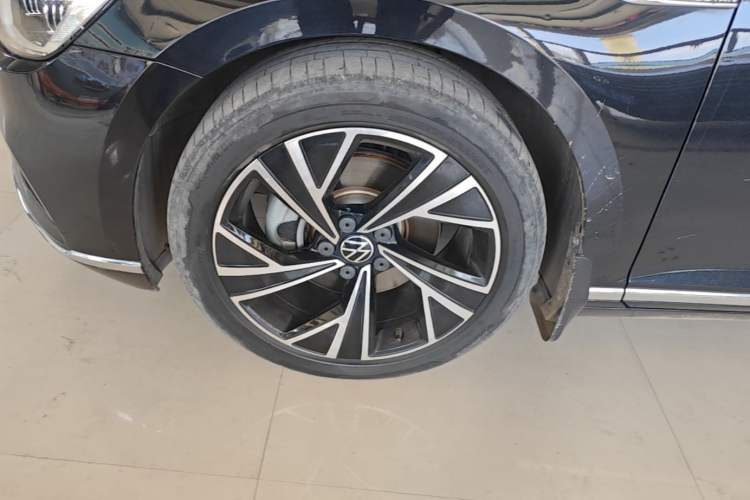 Used Volkswagen Magotan 2020 330TSI DSG Luxury Edition Left Front Wheel Hub