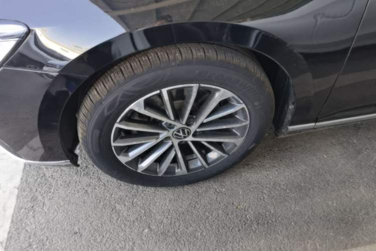 Used Volkswagen Magotan 2020 330TSI DSG Luxury Edition Left Front Wheel Hub