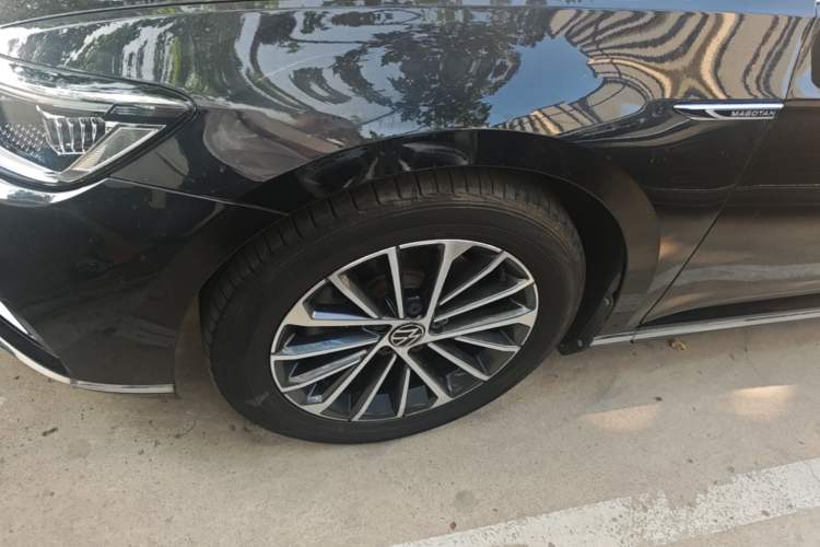 Used Volkswagen Magotan 2020 330TSI DSG Luxury Edition Left Front Wheel Hub