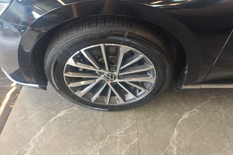 Used Volkswagen Magotan 2020 380TSI DSG Luxury Version Left Front Wheel Hub