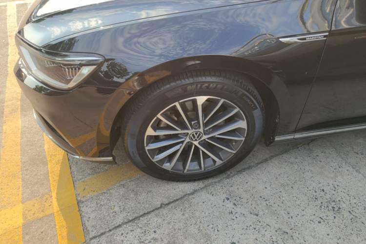 Used Volkswagen Magotan 2020 330TSI DSG Luxury Edition Left Front Wheel Hub