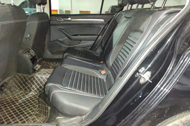 Used Volkswagen Magotan 2020 330TSI DSG Leading Model Left Rear Seat