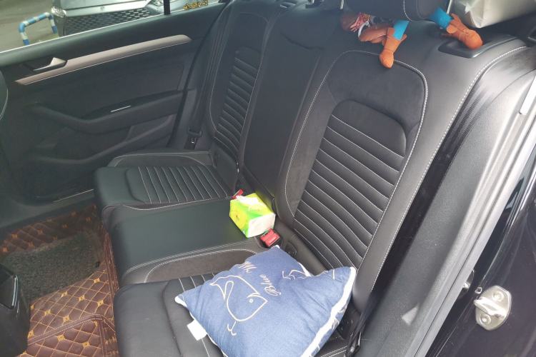 Used Volkswagen Magotan 2020 280TSI DSG Comfort Edition Left Rear Seat